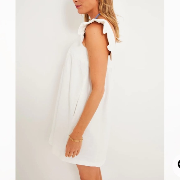 White Hazel Flutter Sleeve Dress
POMANDER PLACE - Picture 3 of 7